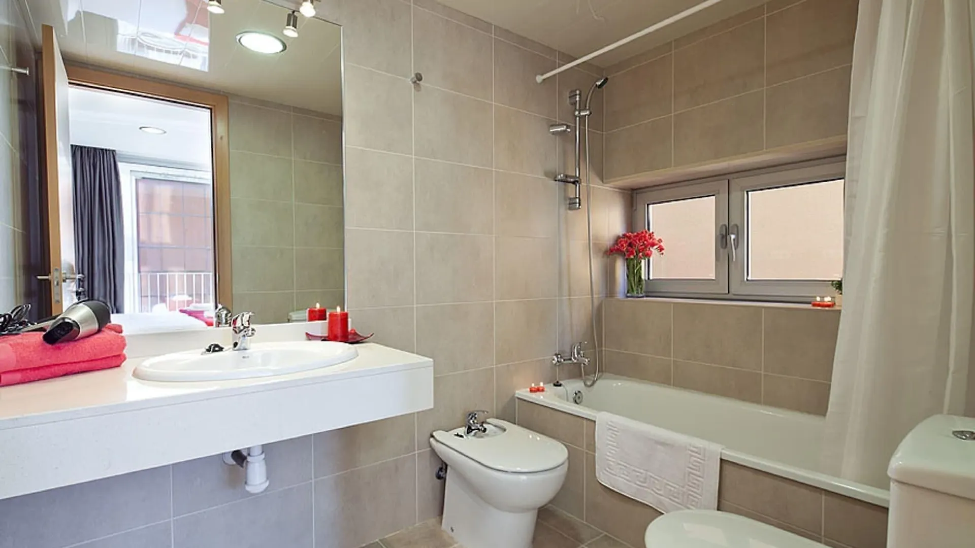 Charmsuites Nou Rambla Barcelona Apartman