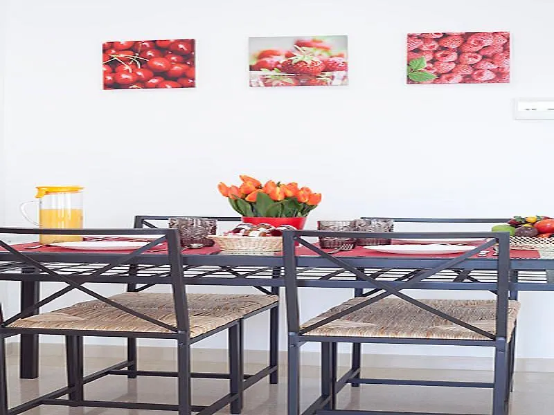 Apartment Charmsuites Nou Rambla Barcelona Spain