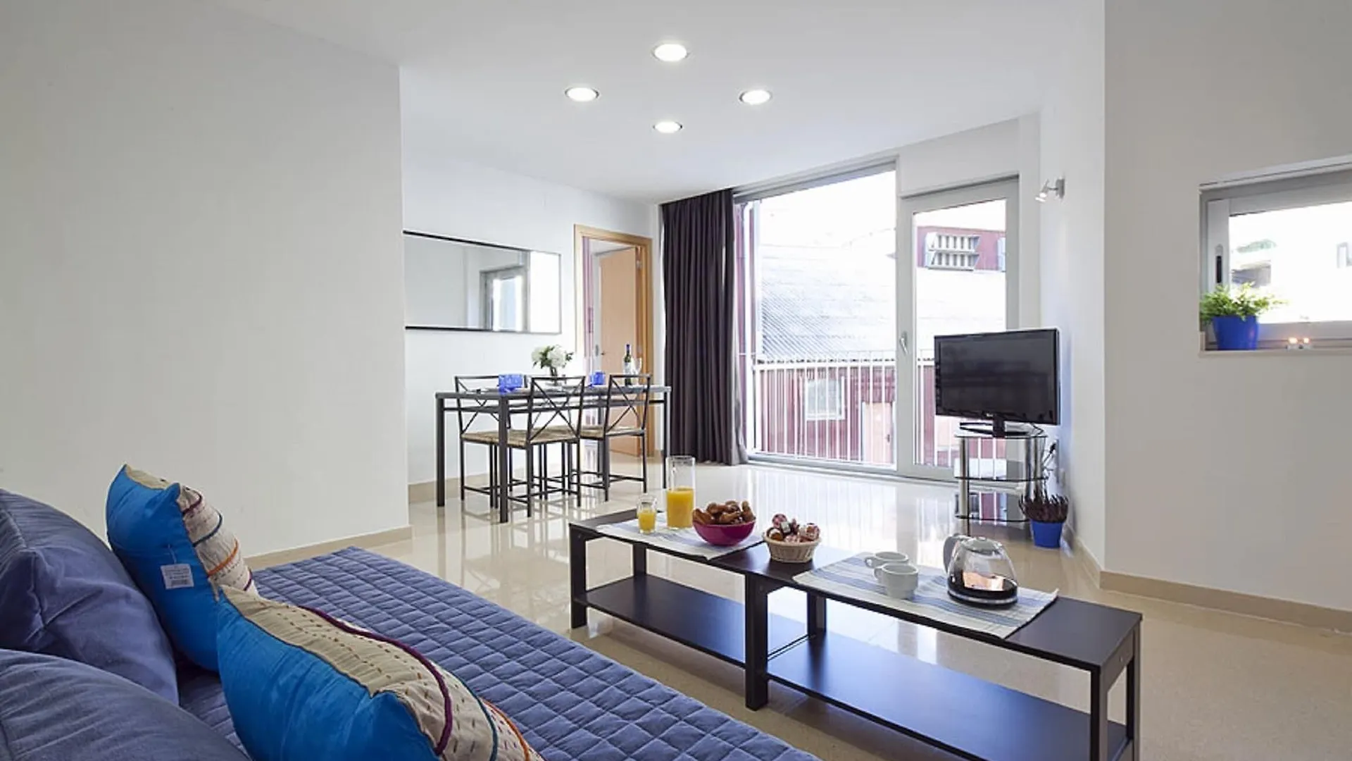 Charmsuites Nou Rambla apartamentos Barcelona
