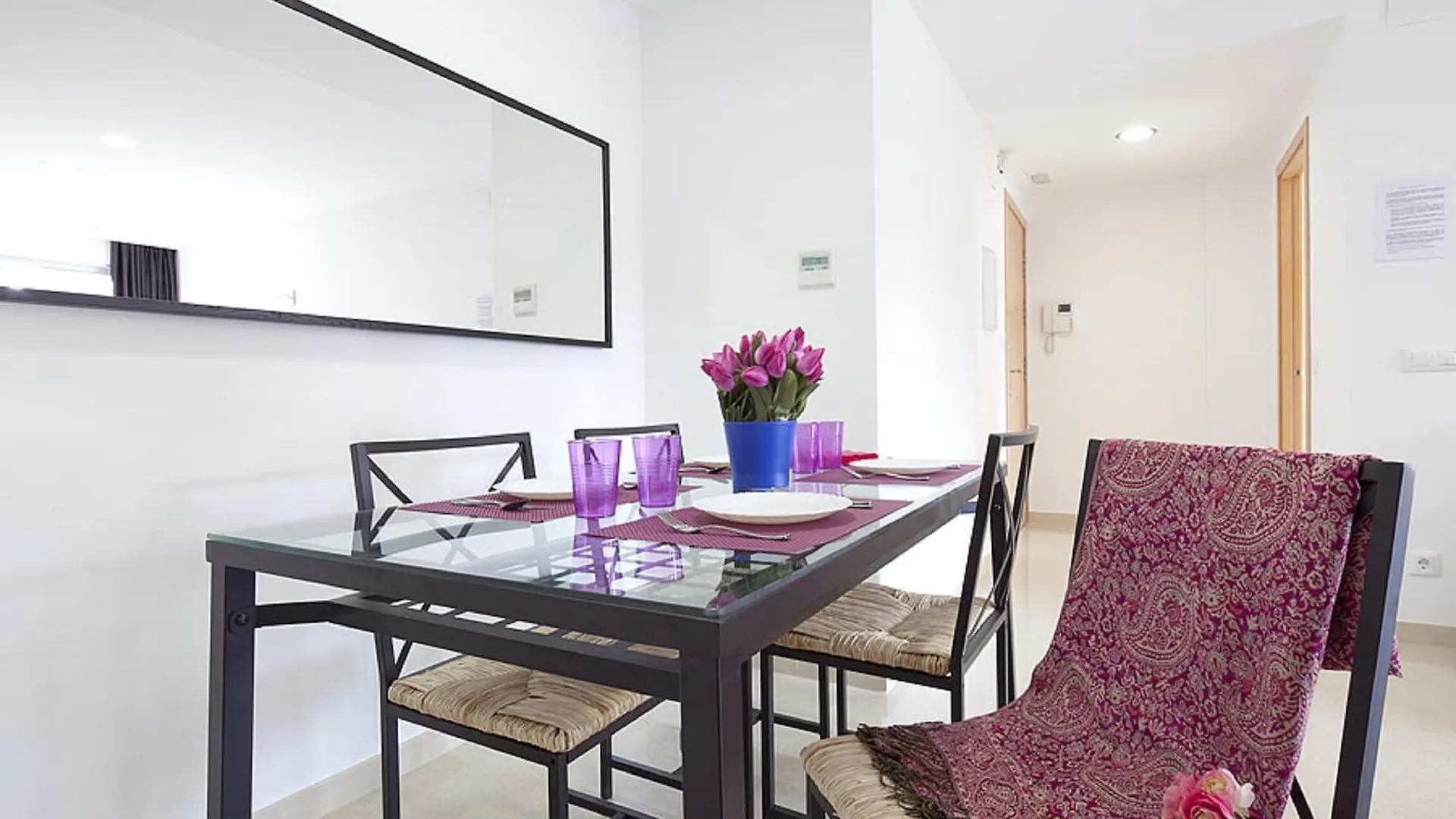 Charmsuites Nou Rambla apartamentos Barcelona 0*,