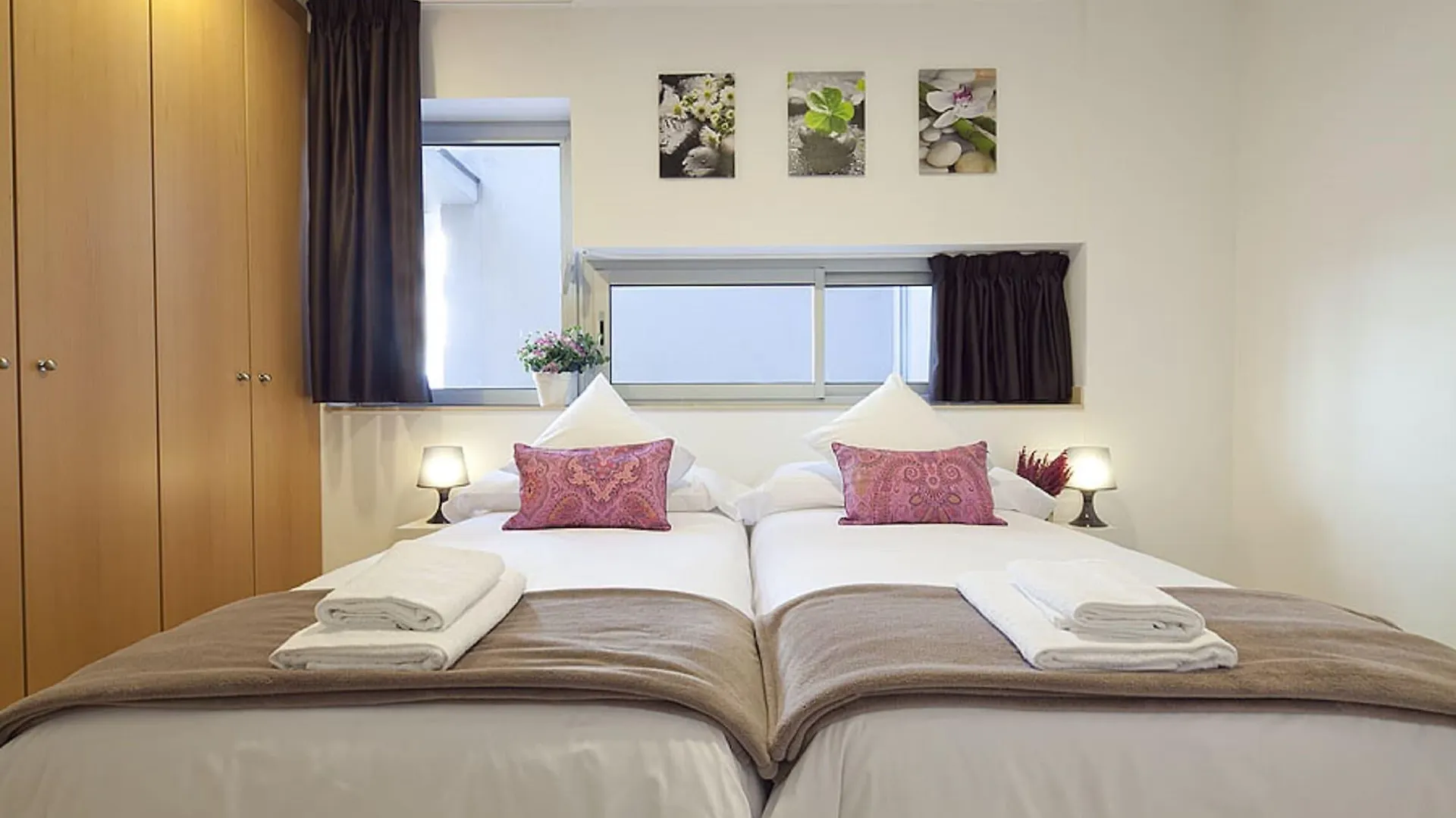 Charmsuites Nou Rambla apartamentos Barcelona España