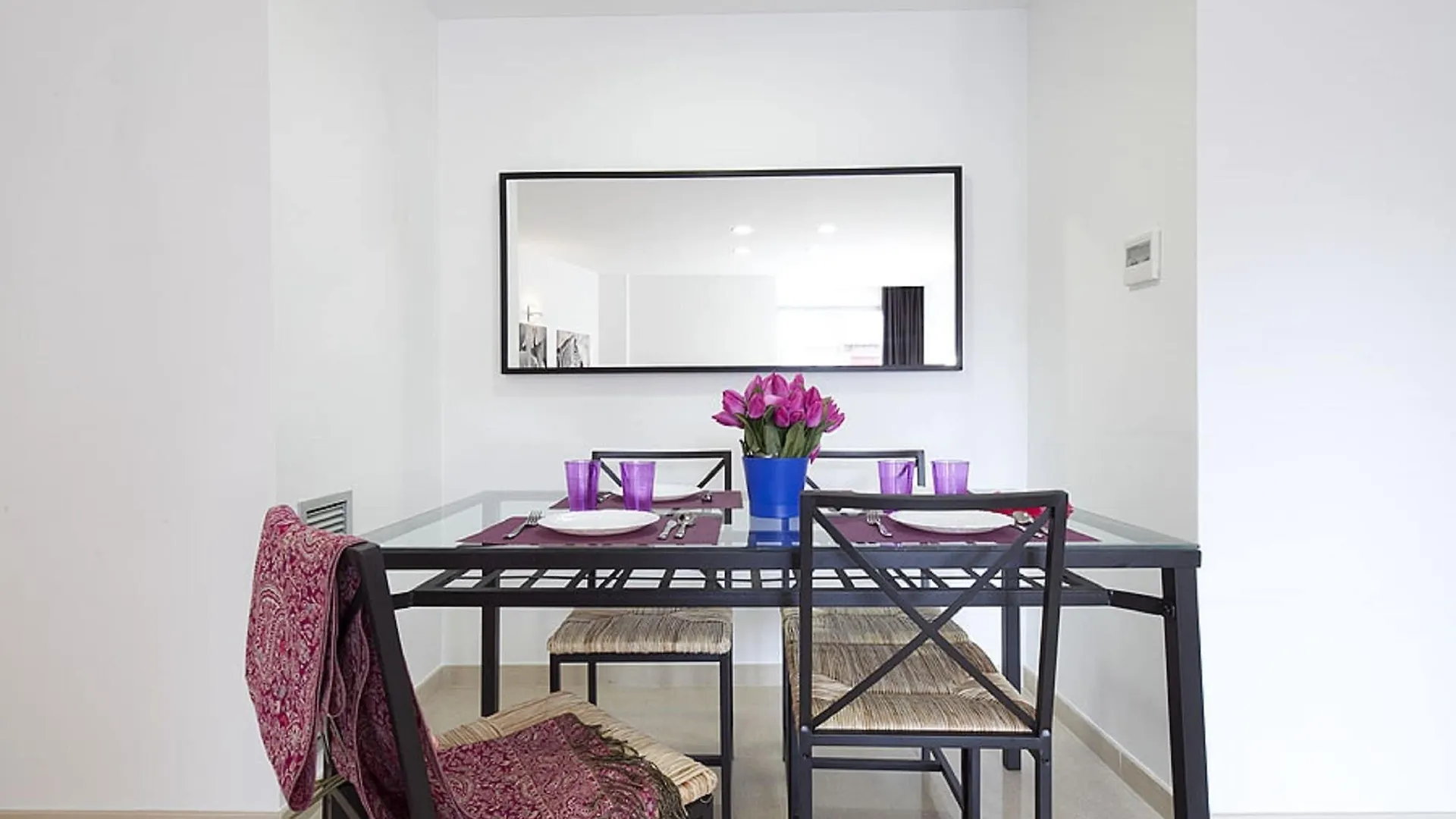 Charmsuites Nou Rambla apartamentos Barcelona 0*,  España