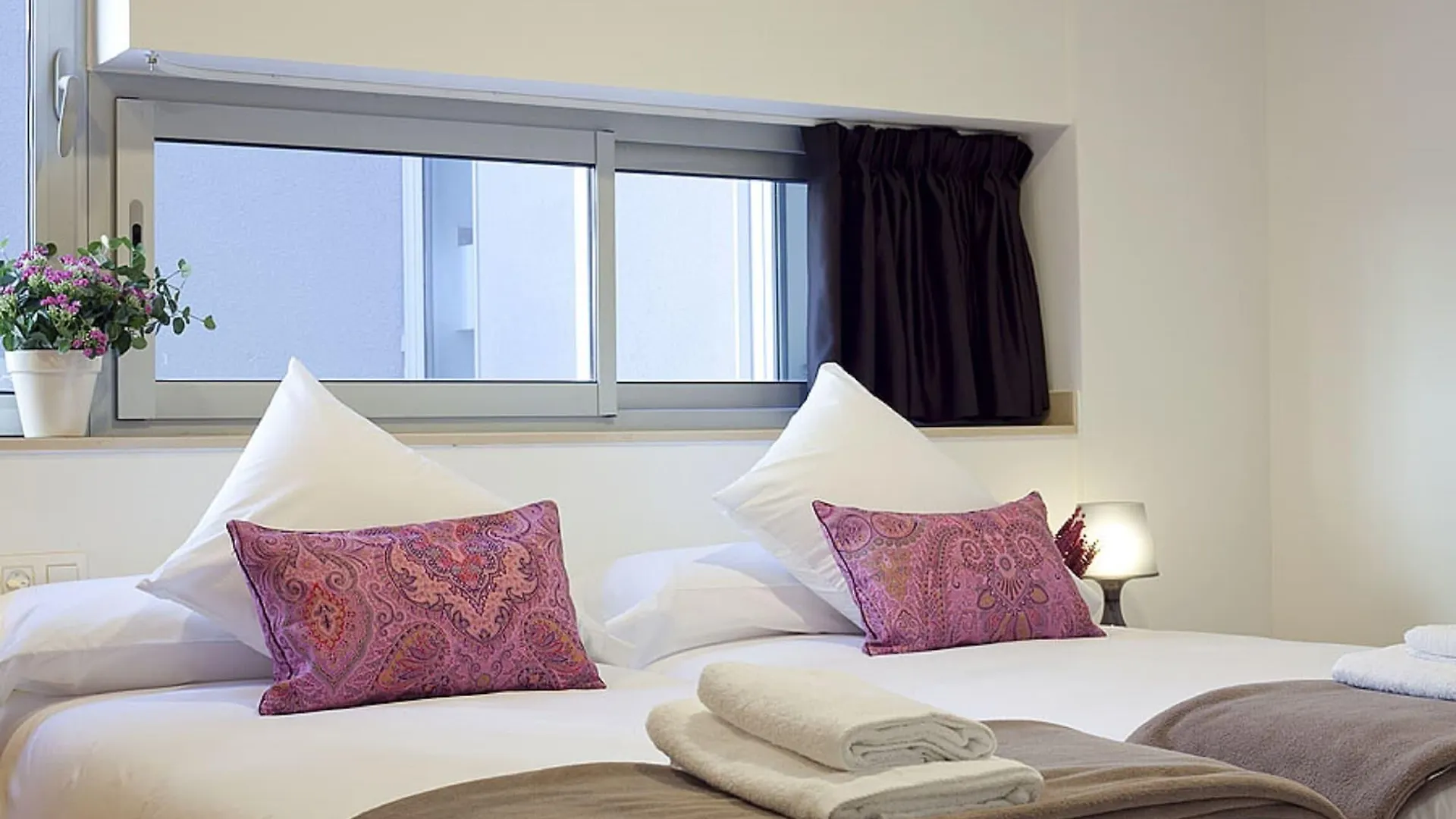 Charmsuites Nou Rambla Barcelona