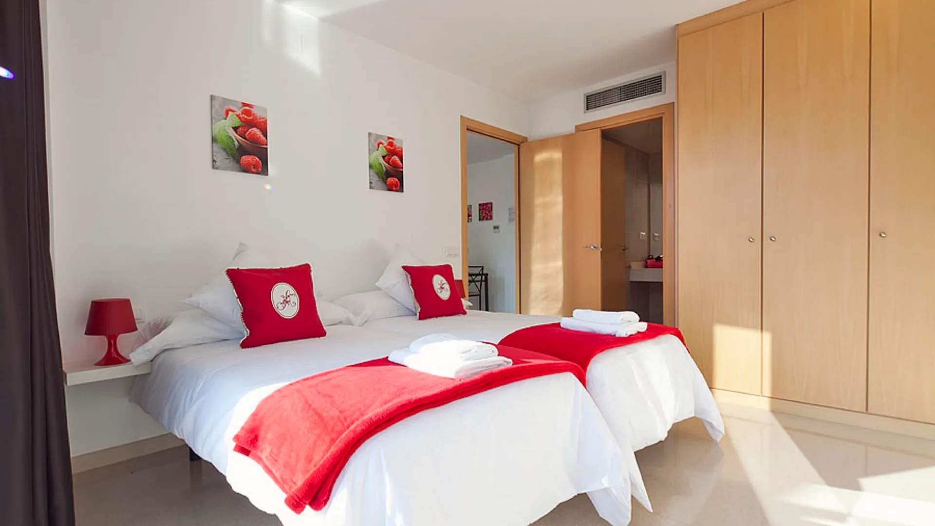 Charmsuites Nou Rambla apartamentos Barcelona