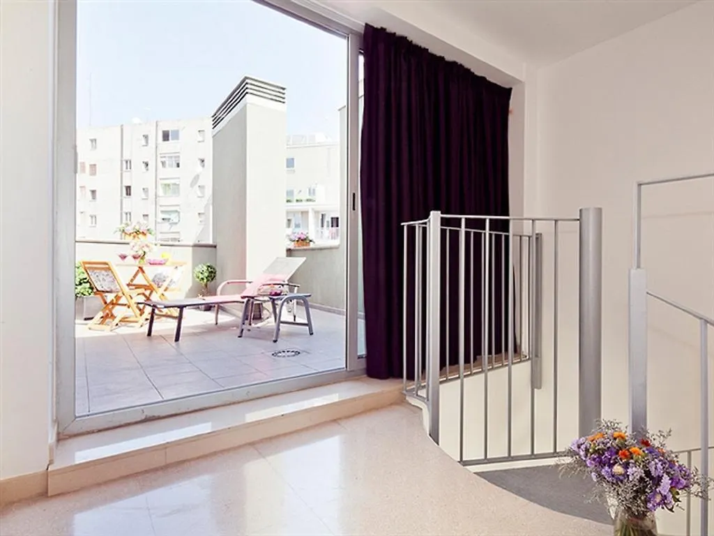 Charmsuites Nou Rambla apartamentos Barcelona España
